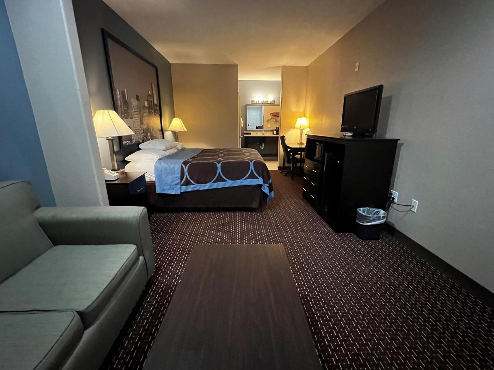 Motel Super 8 By Wyndham Center Exteriér fotografie